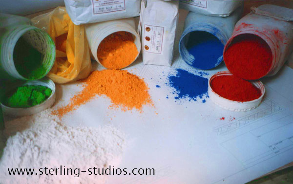 Ingredients for making scagliola: pigments and plaster